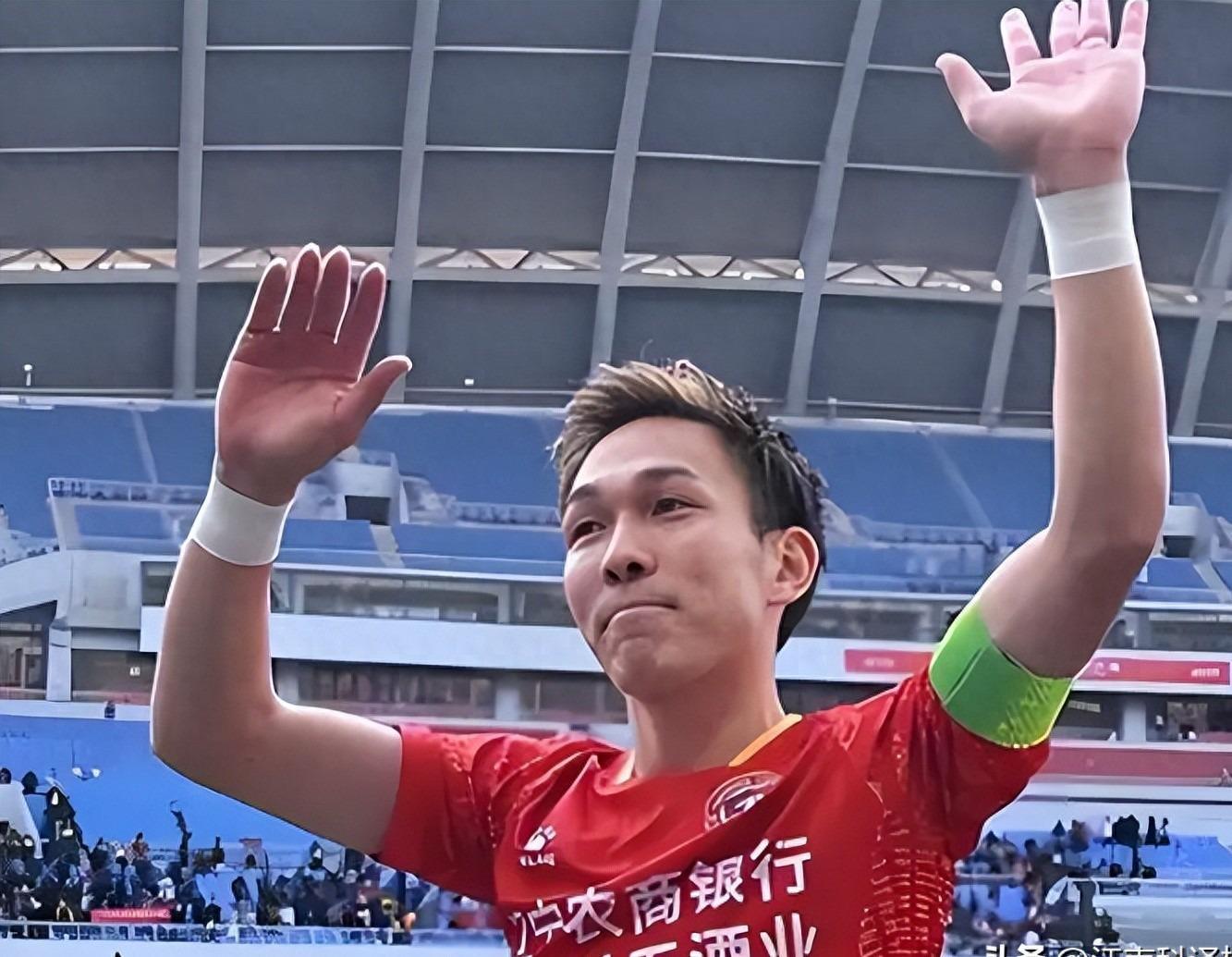 开云体育下载-他被日本封杀被韩国解约，却成为中超队长，助力辽宁铁人队进中超
